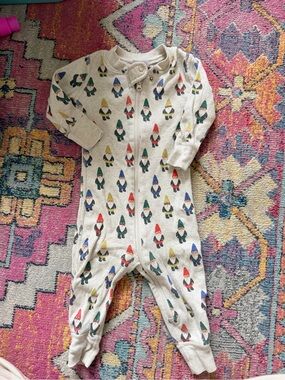 Hanna Andersson Cream One-Piece Footie with Multicolor Gnome Print
